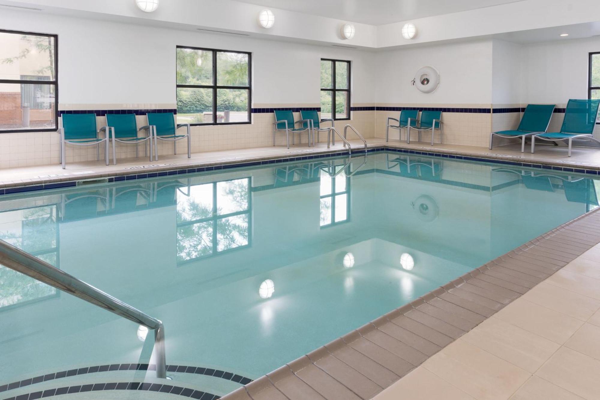 Towneplace Suites By Marriott Erie Kearsarge Екстер'єр фото