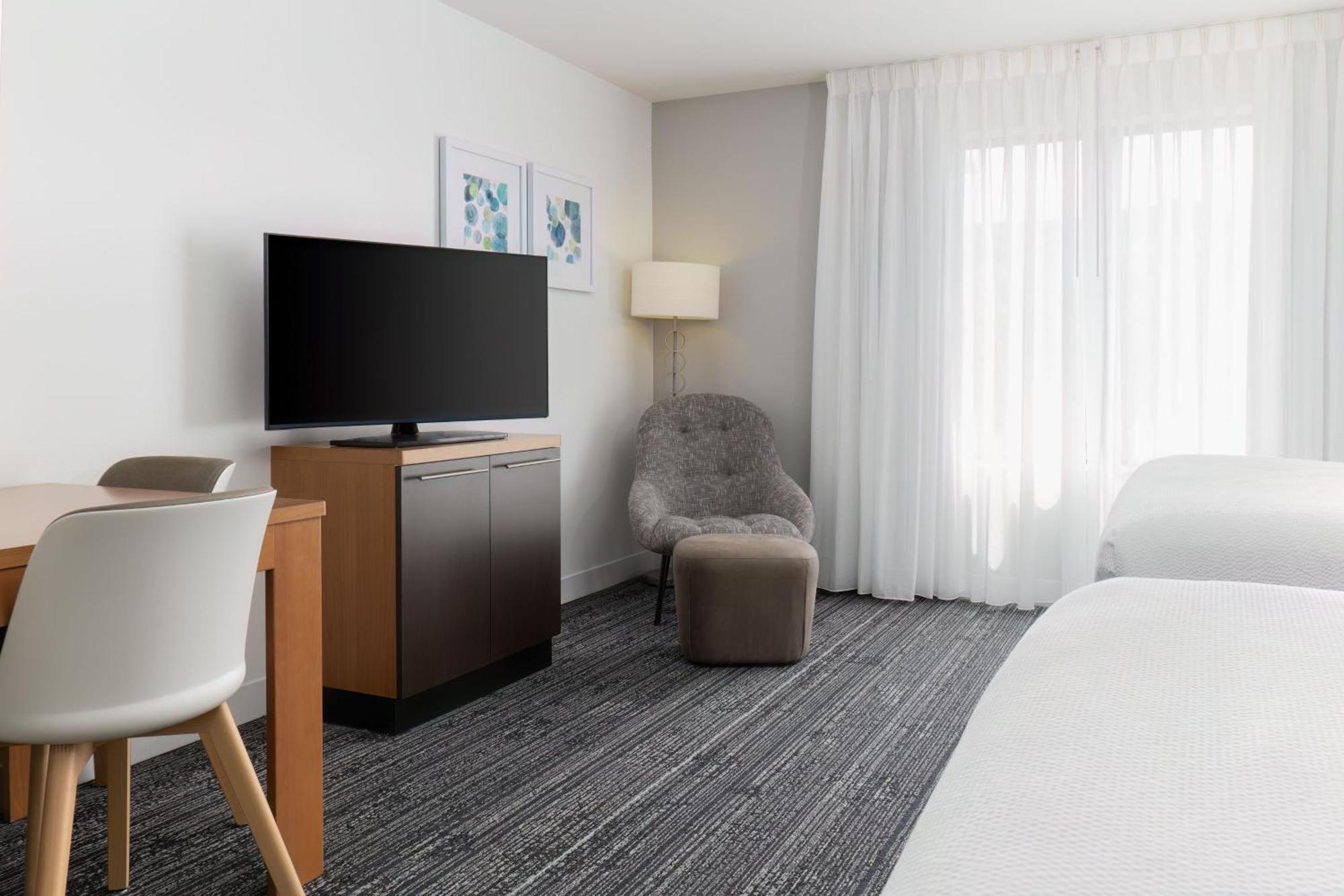 Towneplace Suites By Marriott Erie Kearsarge Екстер'єр фото