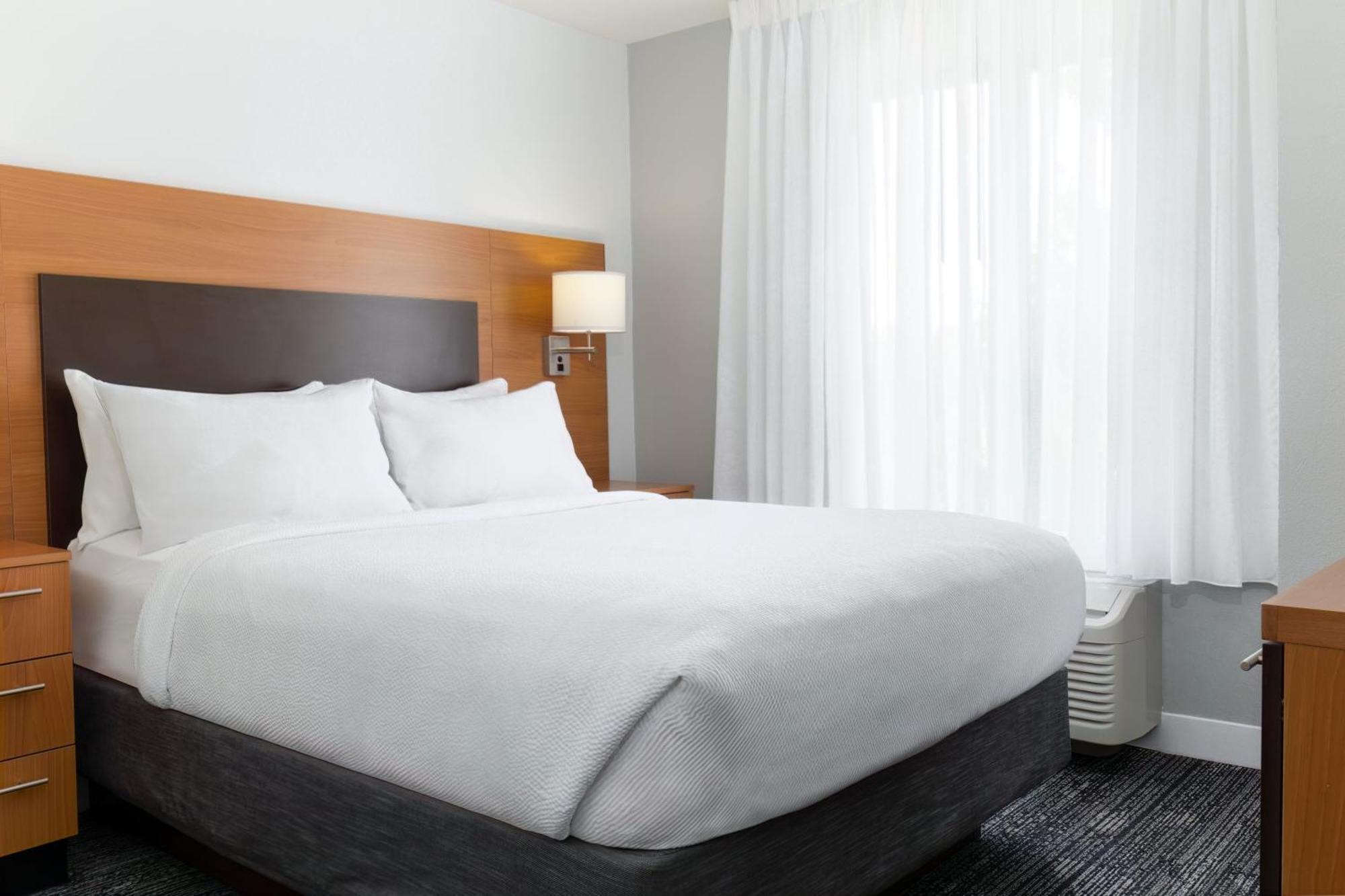 Towneplace Suites By Marriott Erie Kearsarge Екстер'єр фото